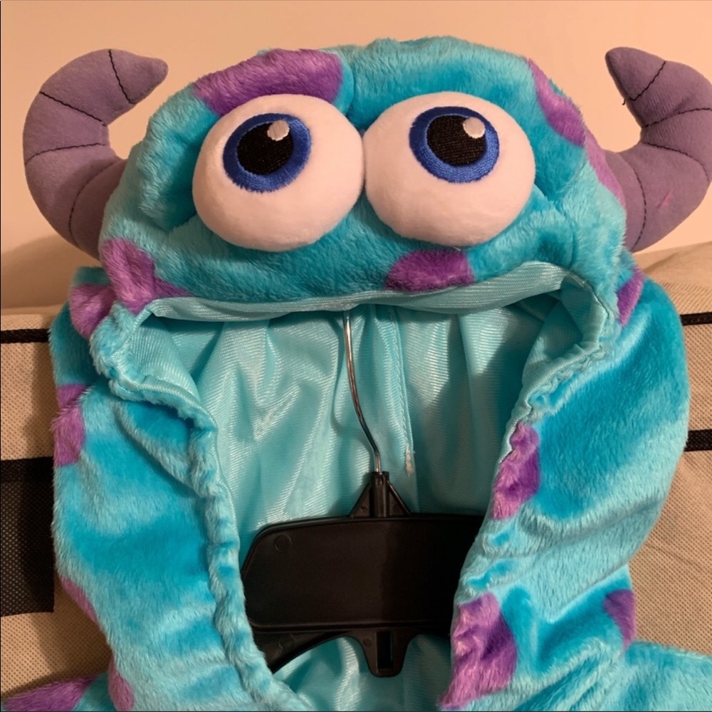 EUC Sully Costume 4T/5T